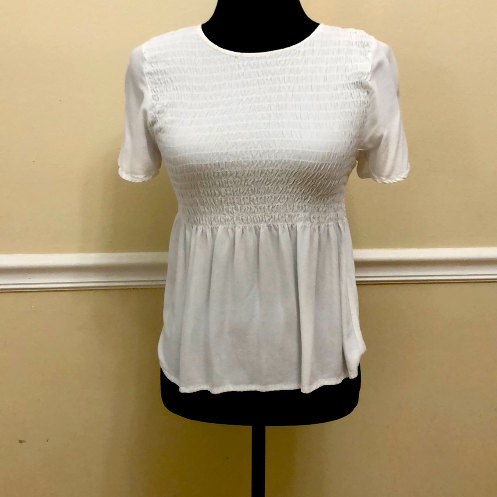 White short sleeve Top. Size Small